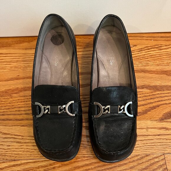 Heeled Black Leather Loafers - Picture 2 of 4